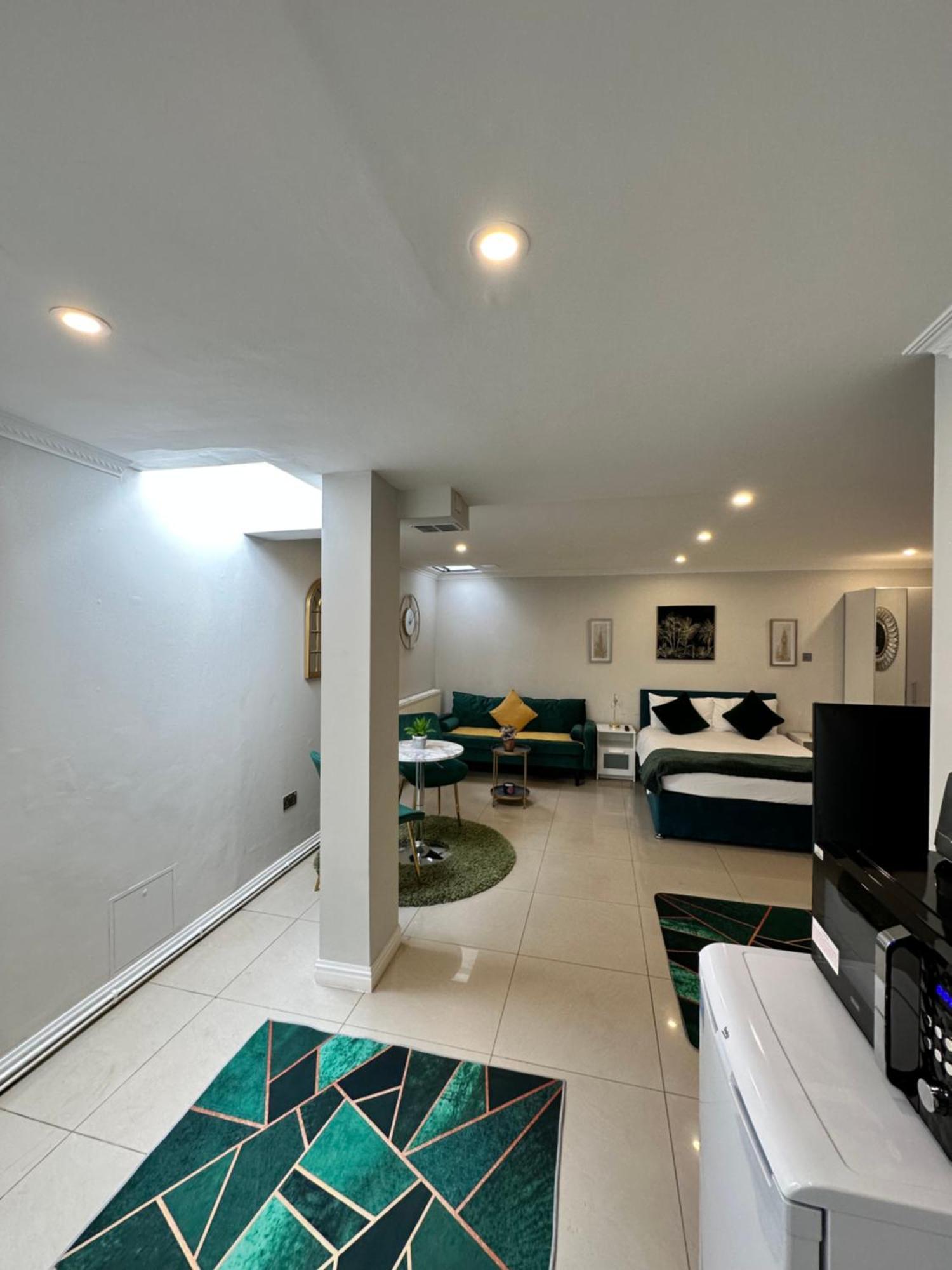 Luxury Studio Apartment Harrow on the Hill Exterior foto