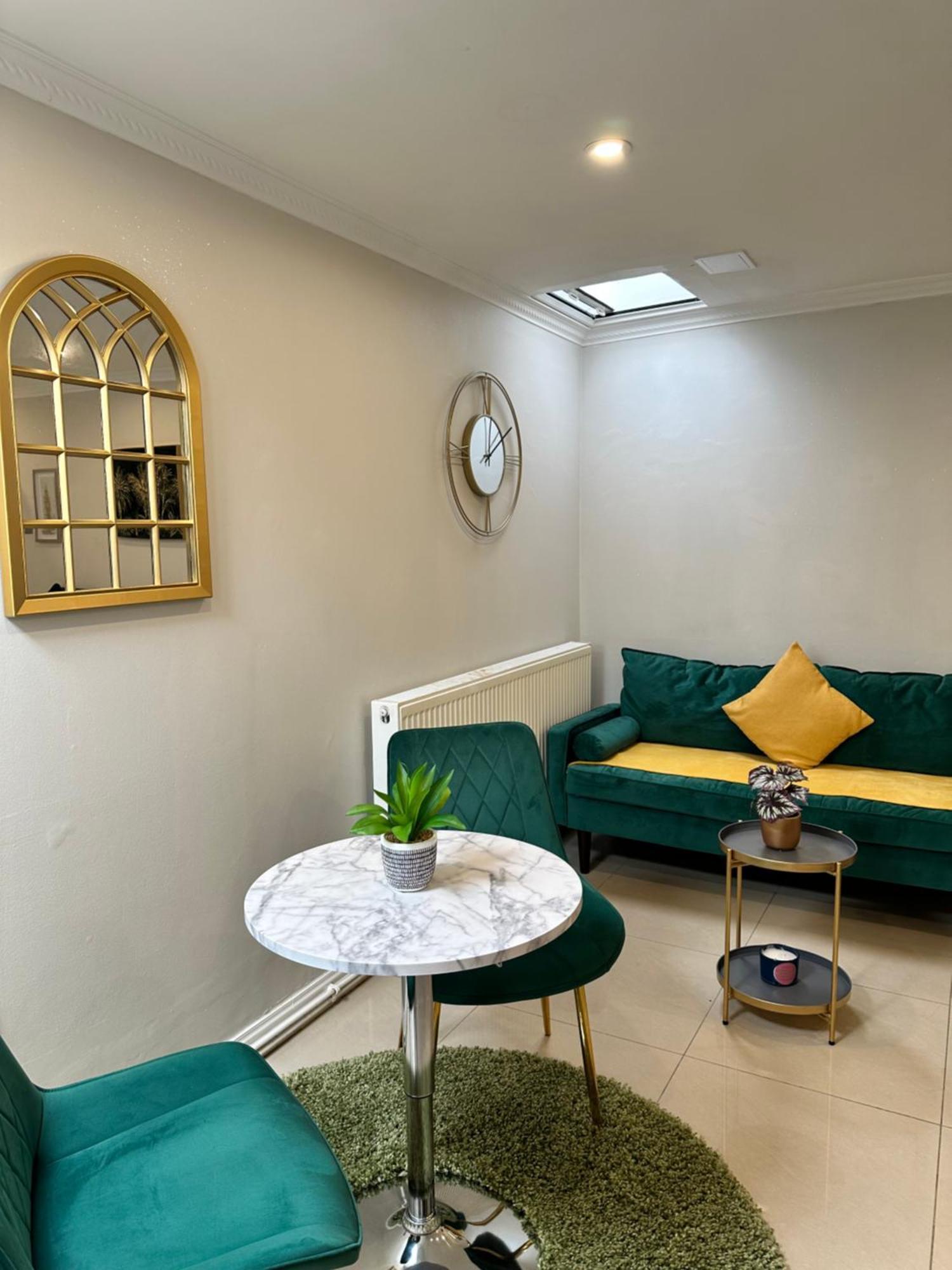Luxury Studio Apartment Harrow on the Hill Exterior foto