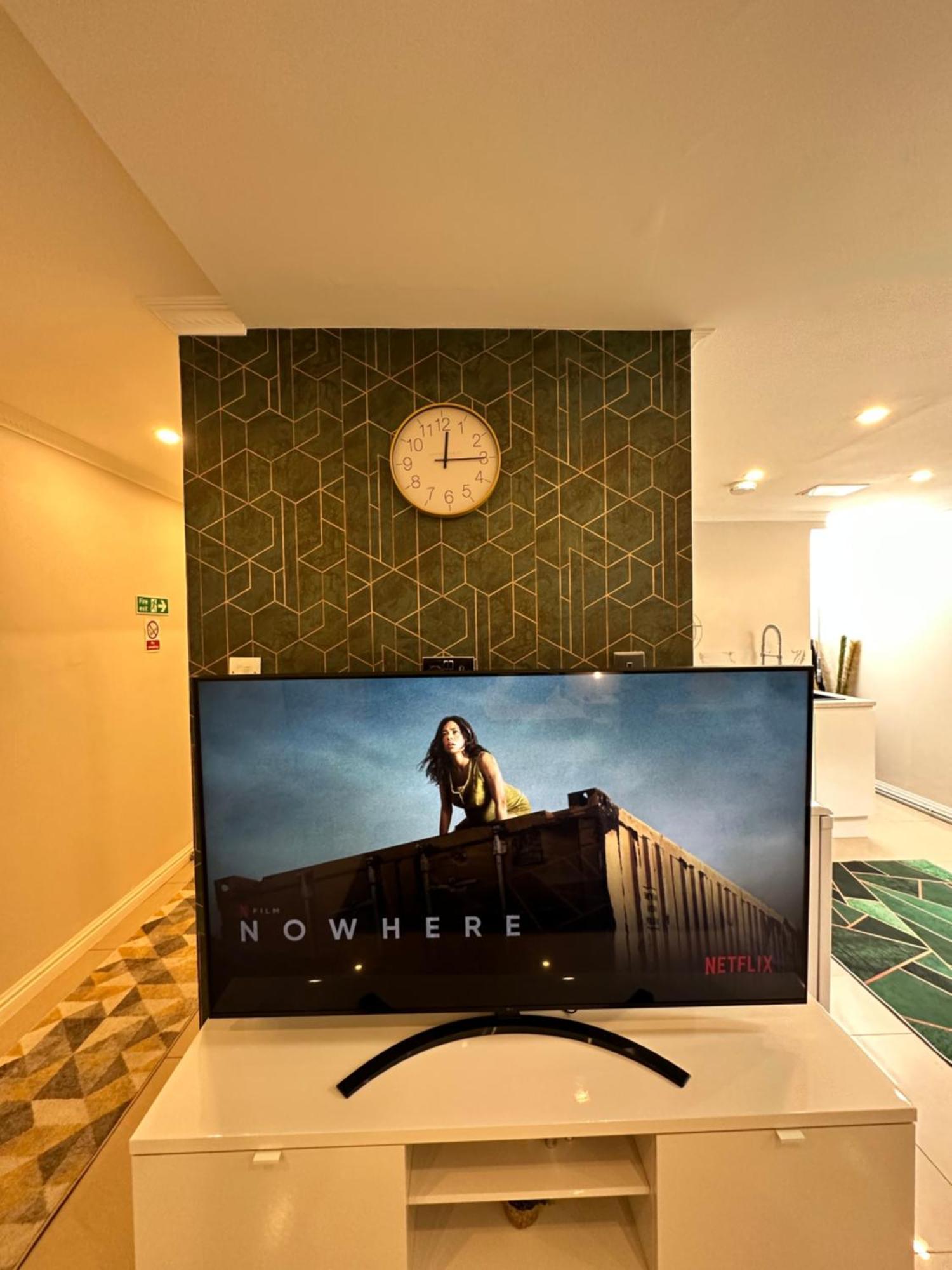 Luxury Studio Apartment Harrow on the Hill Exterior foto