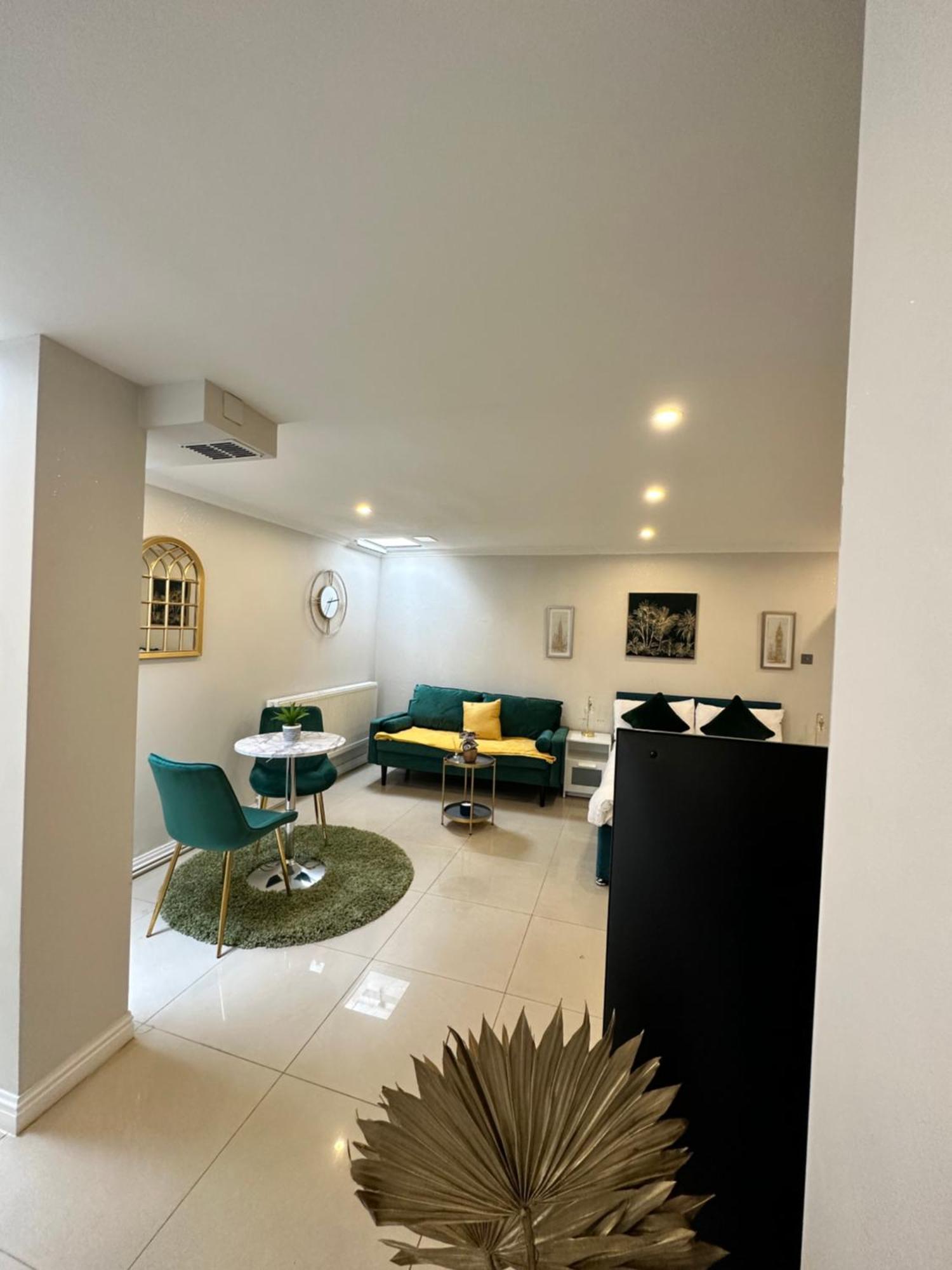 Luxury Studio Apartment Harrow on the Hill Exterior foto