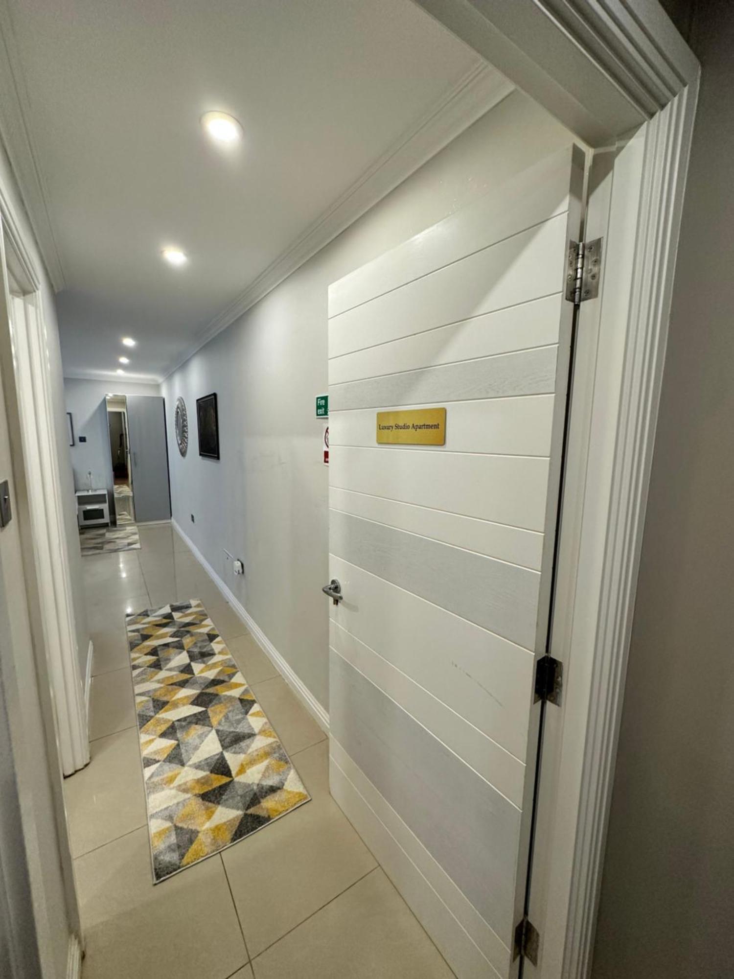 Luxury Studio Apartment Harrow on the Hill Exterior foto